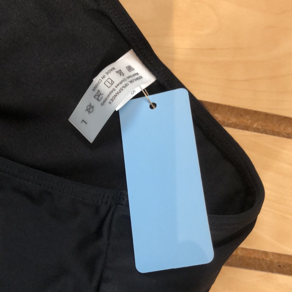 Yonique New with tags, swimsuit bottom, size Large - Picture 3 of 7